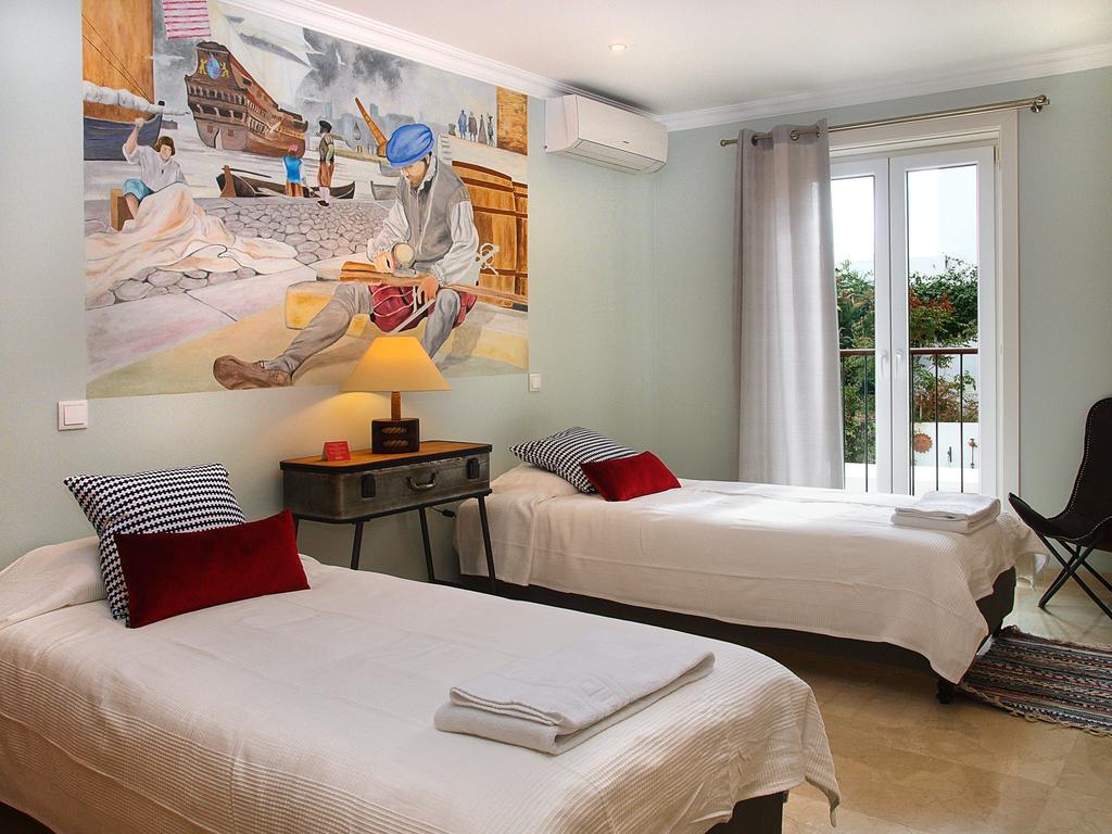 Apartamento Henri's - Pateo De Santo António