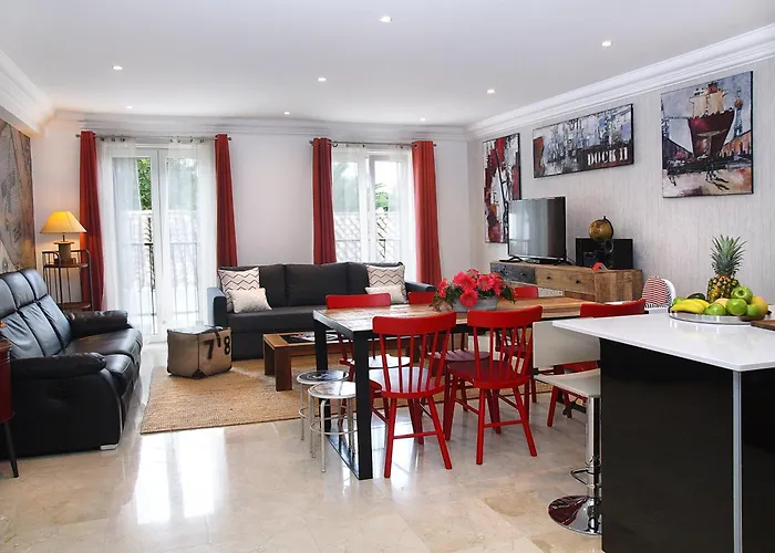 Henri\'S Apartments - Pateo De Santo Antonio